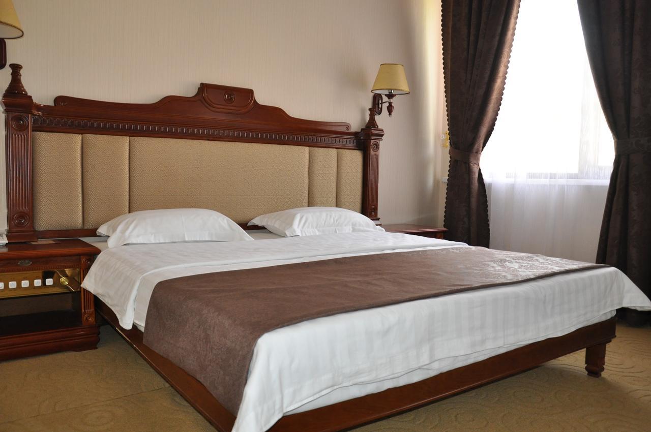 Firuz Hotel Chodżent Pokój zdjęcie