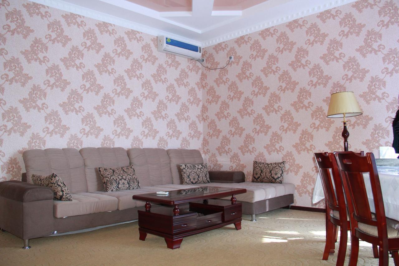 Firuz Hotel Chodżent Pokój zdjęcie