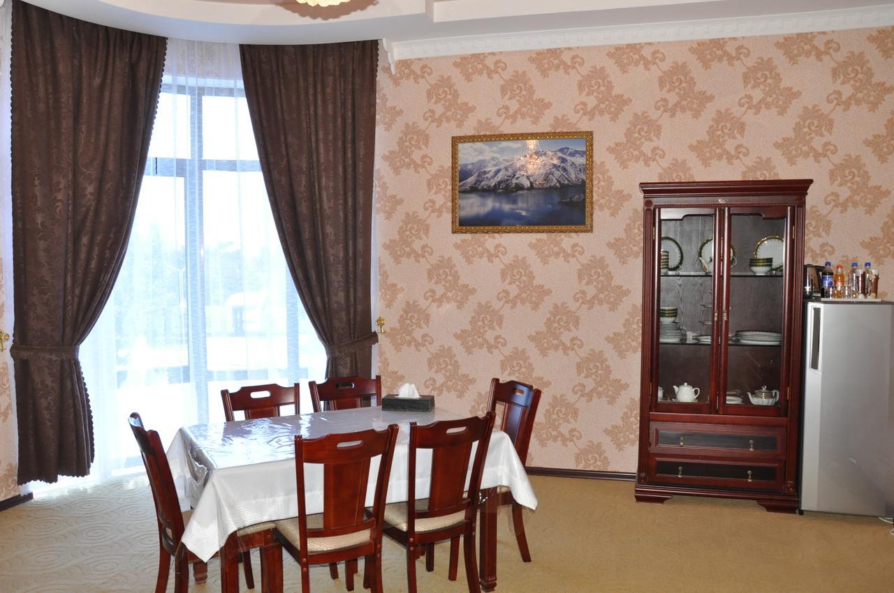 Firuz Hotel Chodżent Pokój zdjęcie