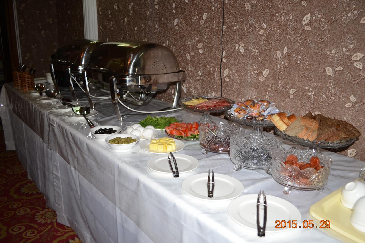 Firuz Hotel Chodżent Zewnętrze zdjęcie