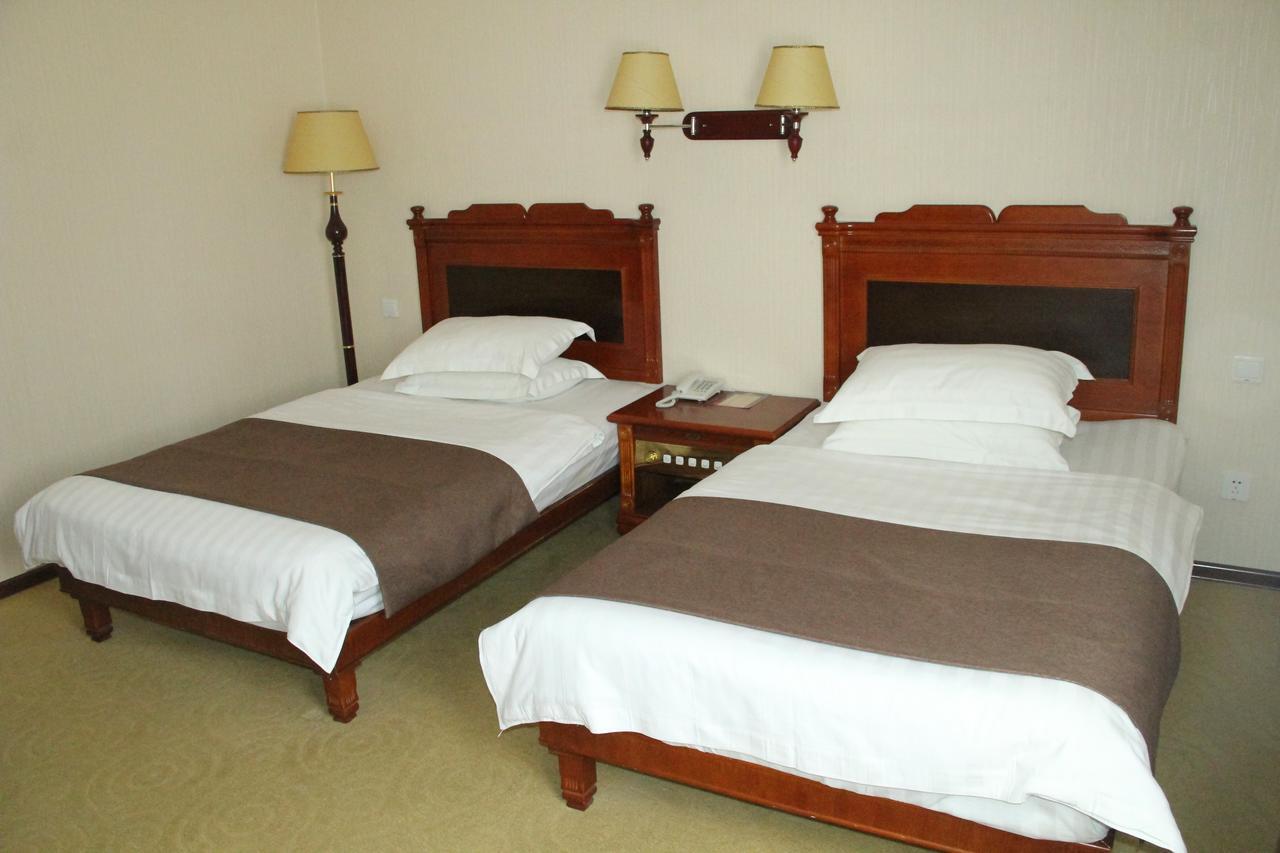 Firuz Hotel Chodżent Zewnętrze zdjęcie